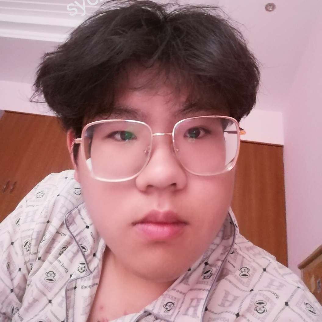 半夏笑直率的照片