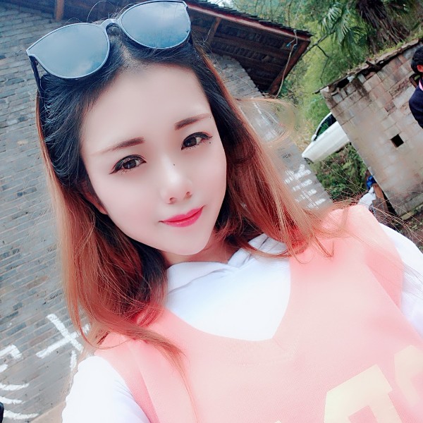 罗雯雯哟的照片
