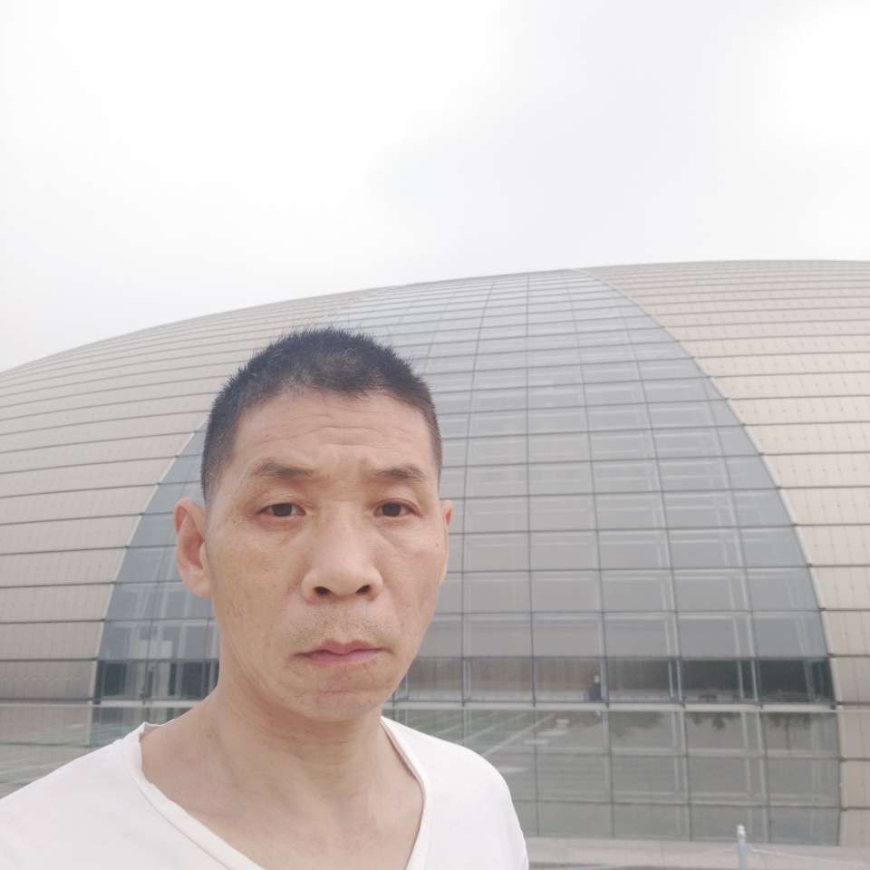 懦弱蹙眉牛排的照片