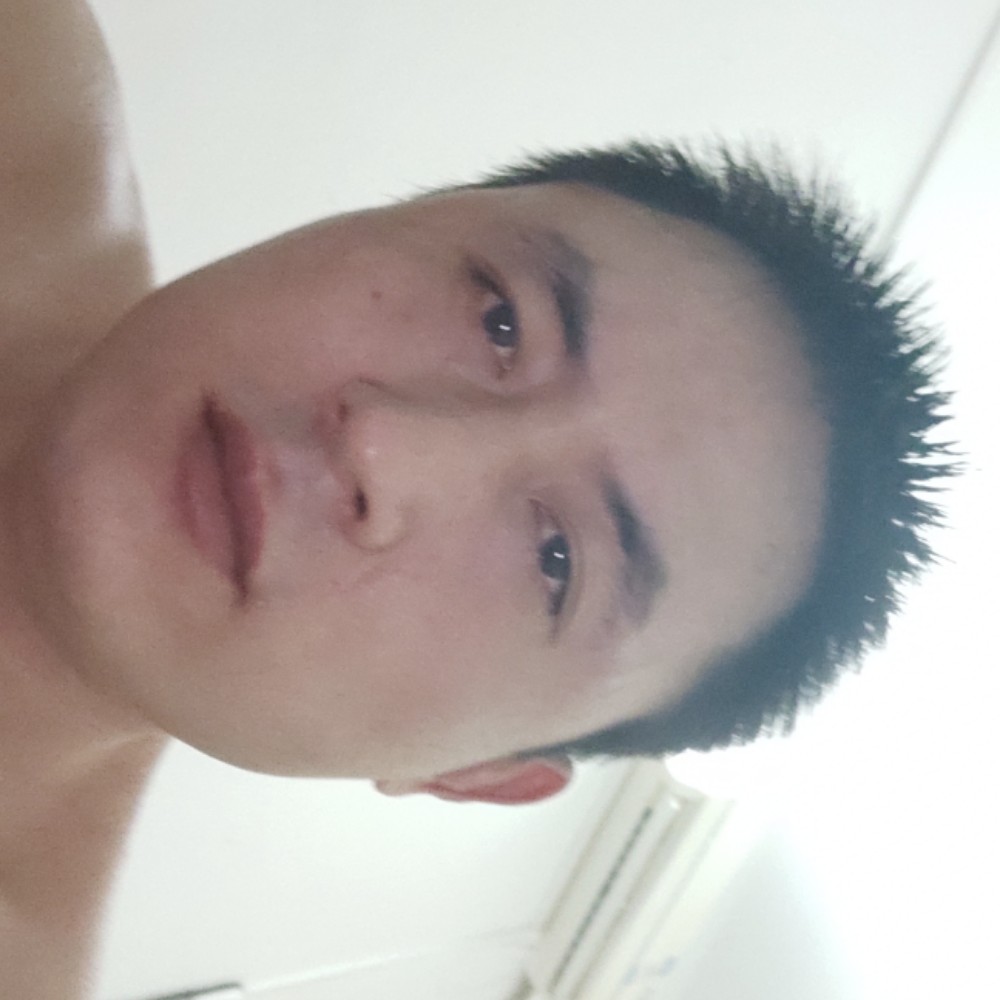 鞋子蹁跹隐形的照片