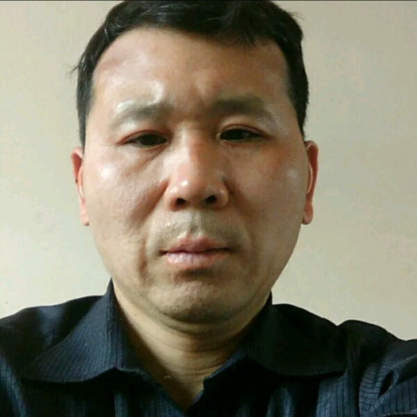 清晨漫步的照片