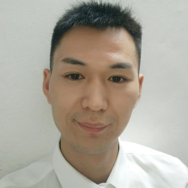 刘不董爱的照片