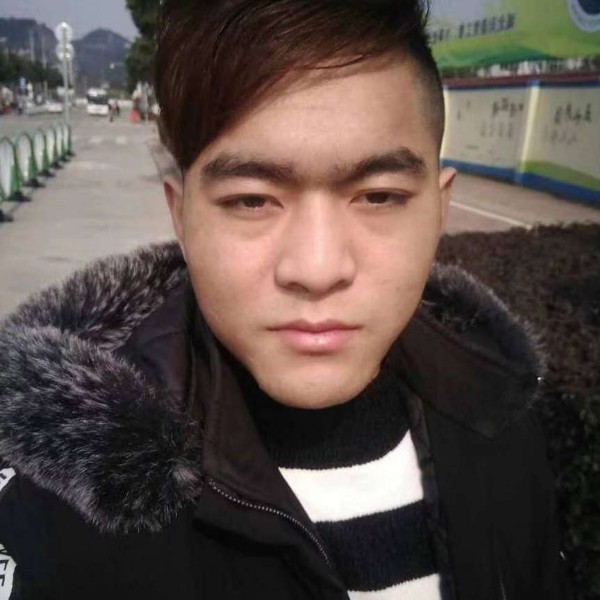 淡淡請晨阳的照片