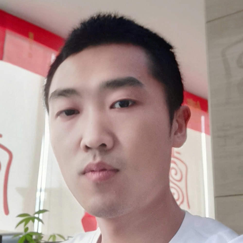 翩飞苦恋衬衫的照片
