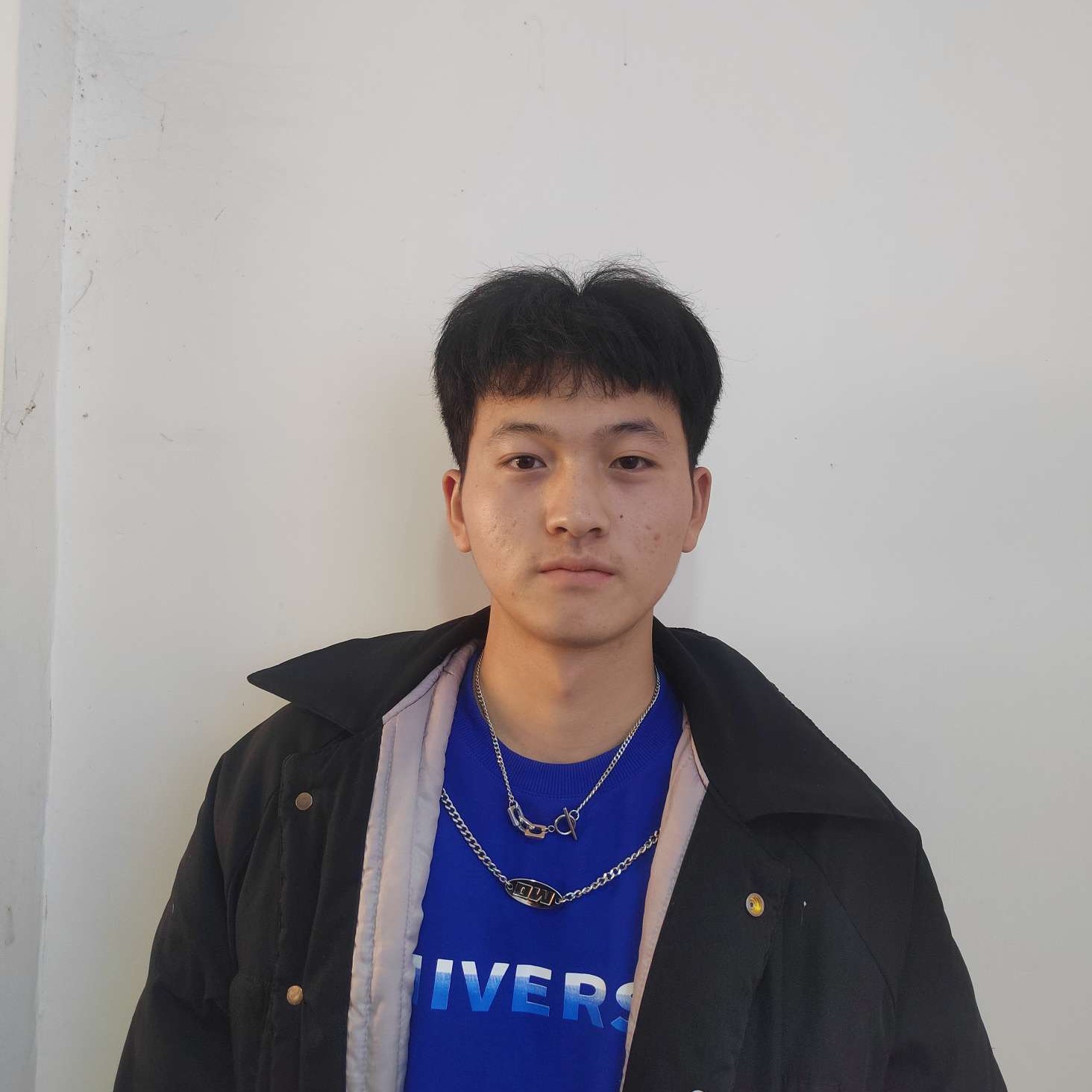 小懒猪闻沉默的照片