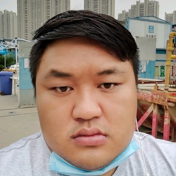 一个人扯柚子的照片