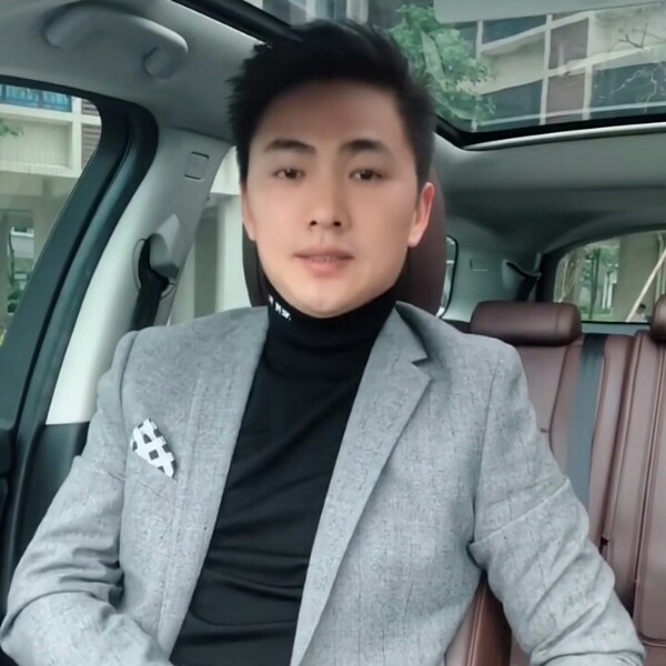 Aa浩然先生的照片