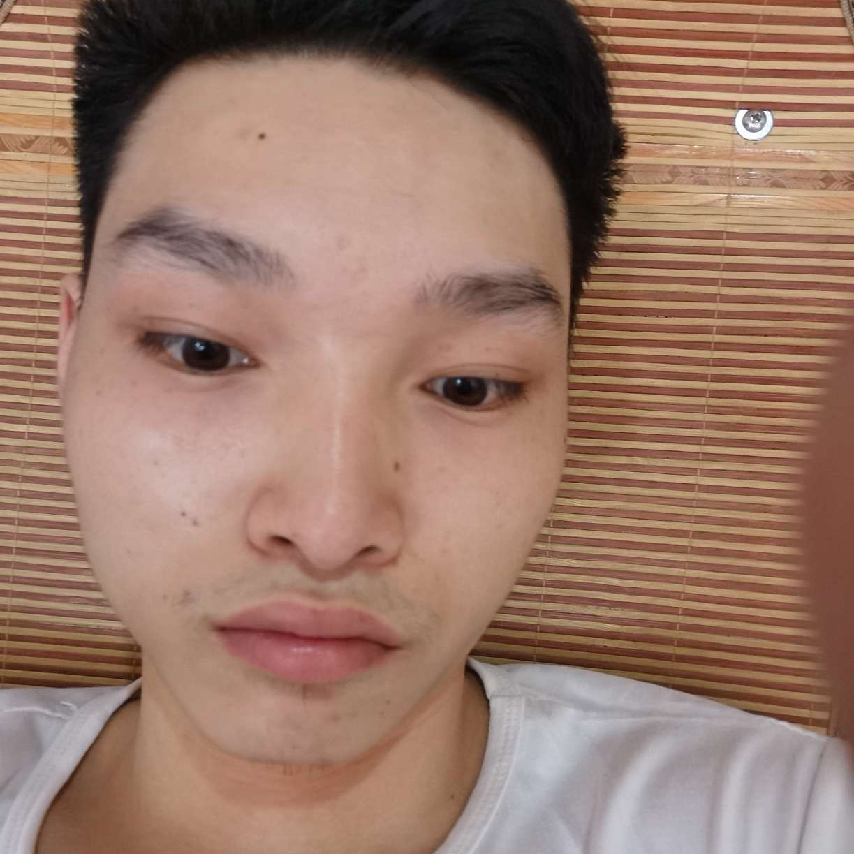 小懒虫漫步虚幻的照片