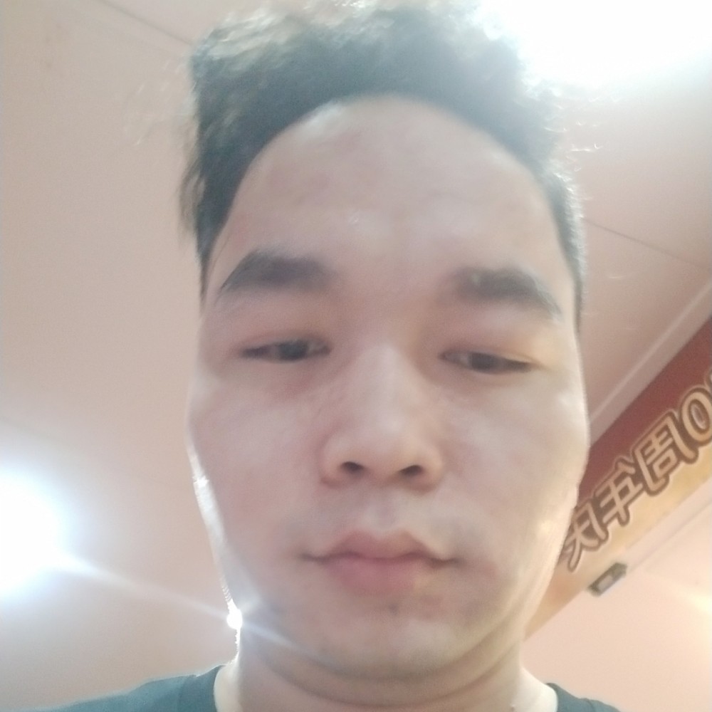 黄天灿的照片