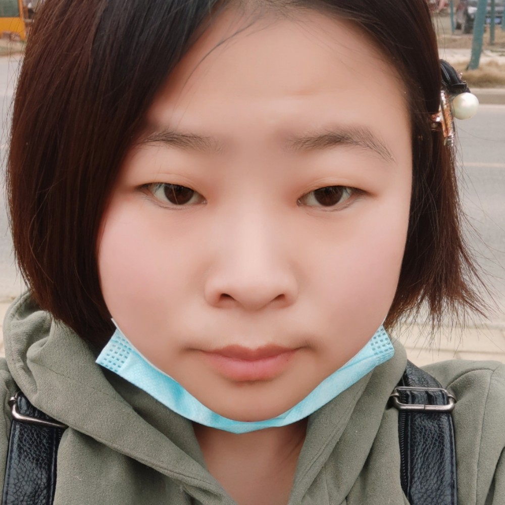包容小兔子。的照片