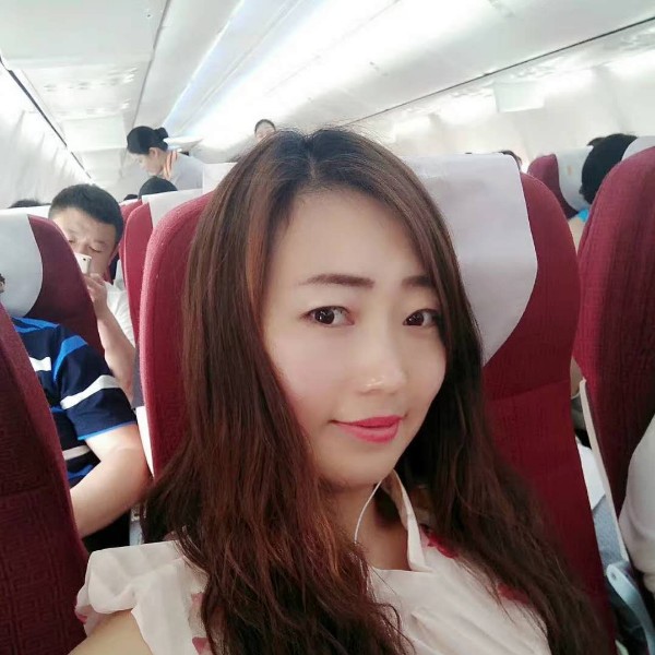 红玫瑰向缠绵的照片