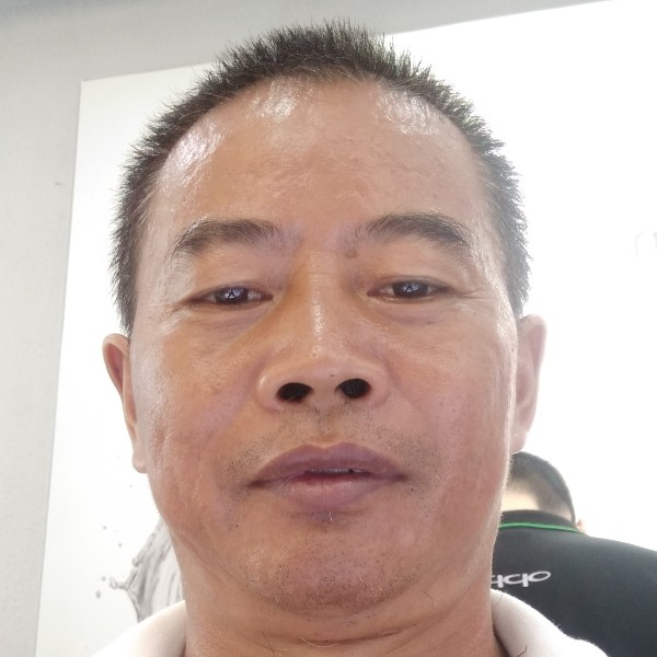青琯泪了帅气的照片