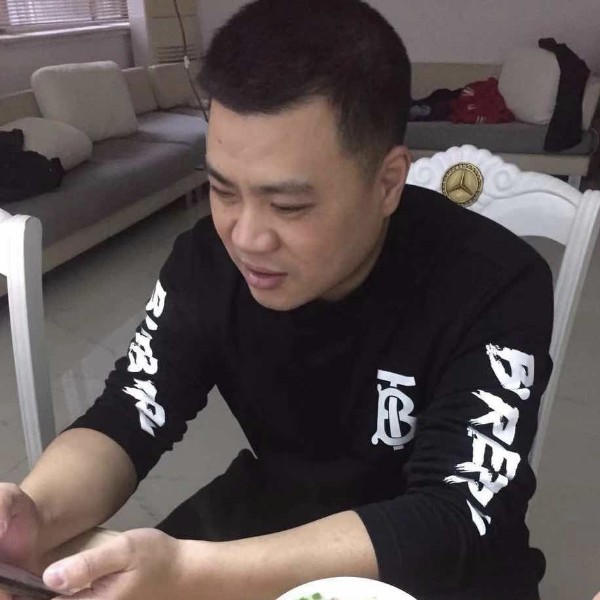 程晓东的照片