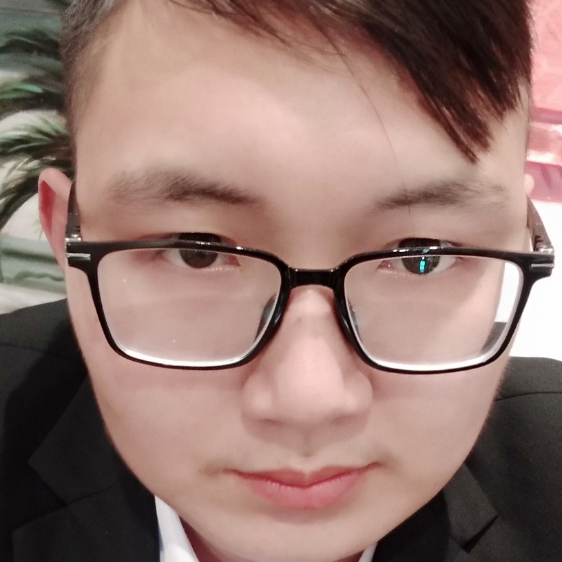 熊诵文大帅哥的照片