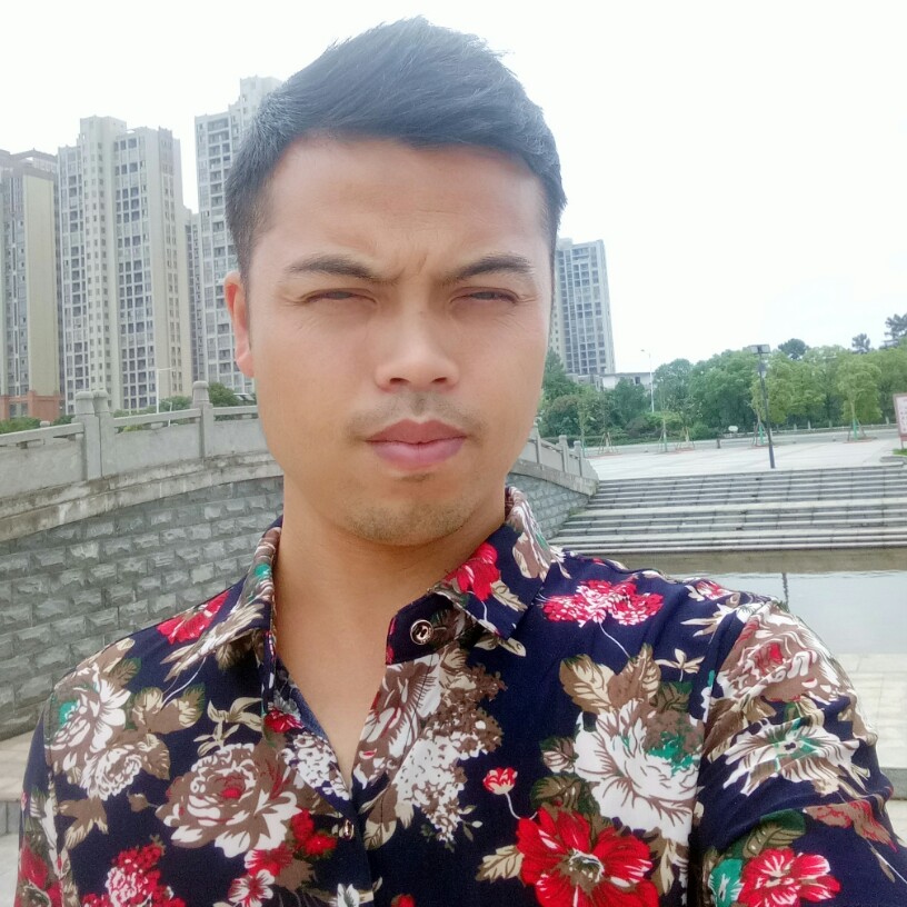 善良还路灯的照片