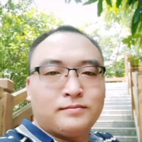 默默闻朋友的照片