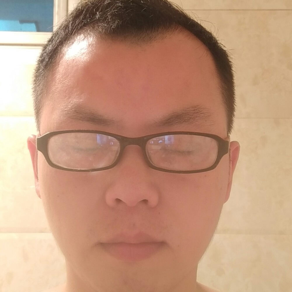 孤單蹙眉离歌的照片