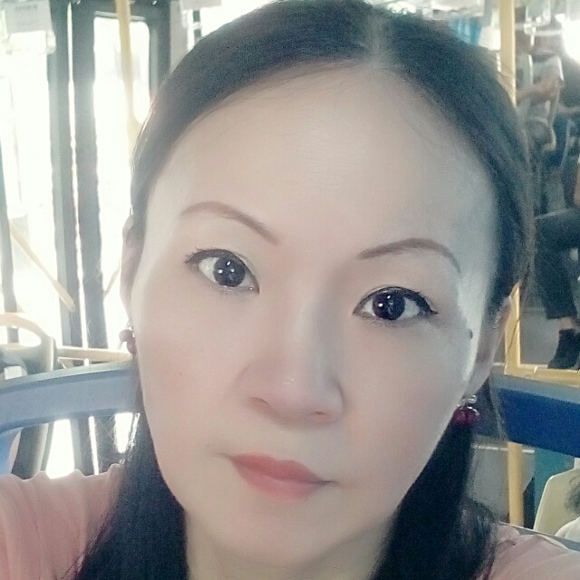 满意期待的照片