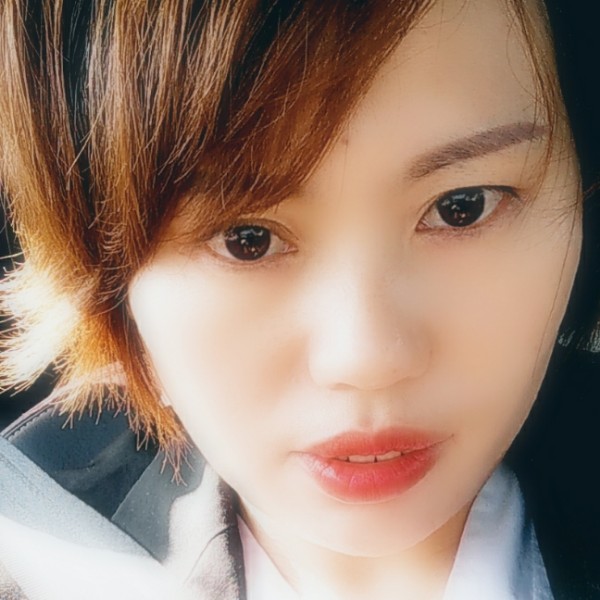 耍酷母鸡的照片