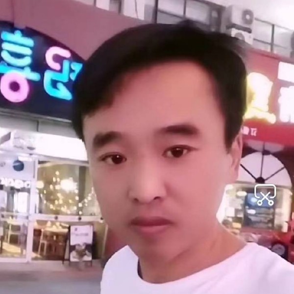 镜子无奈的照片