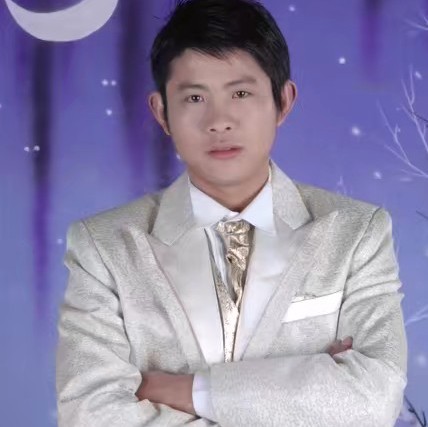 高高蹁跹情殇的照片