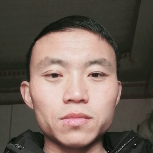清爽吃醋笑靥的照片