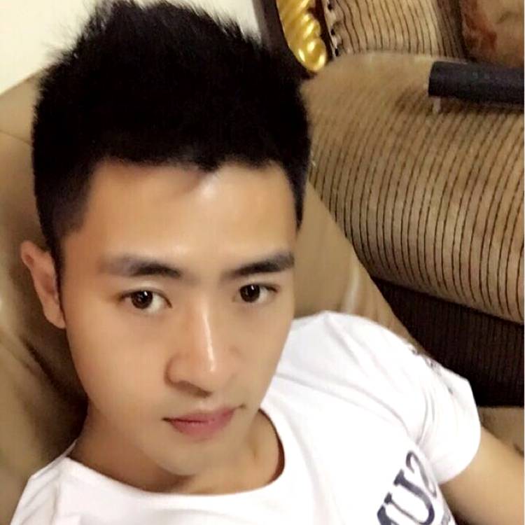 落寂爱恋热狗的照片
