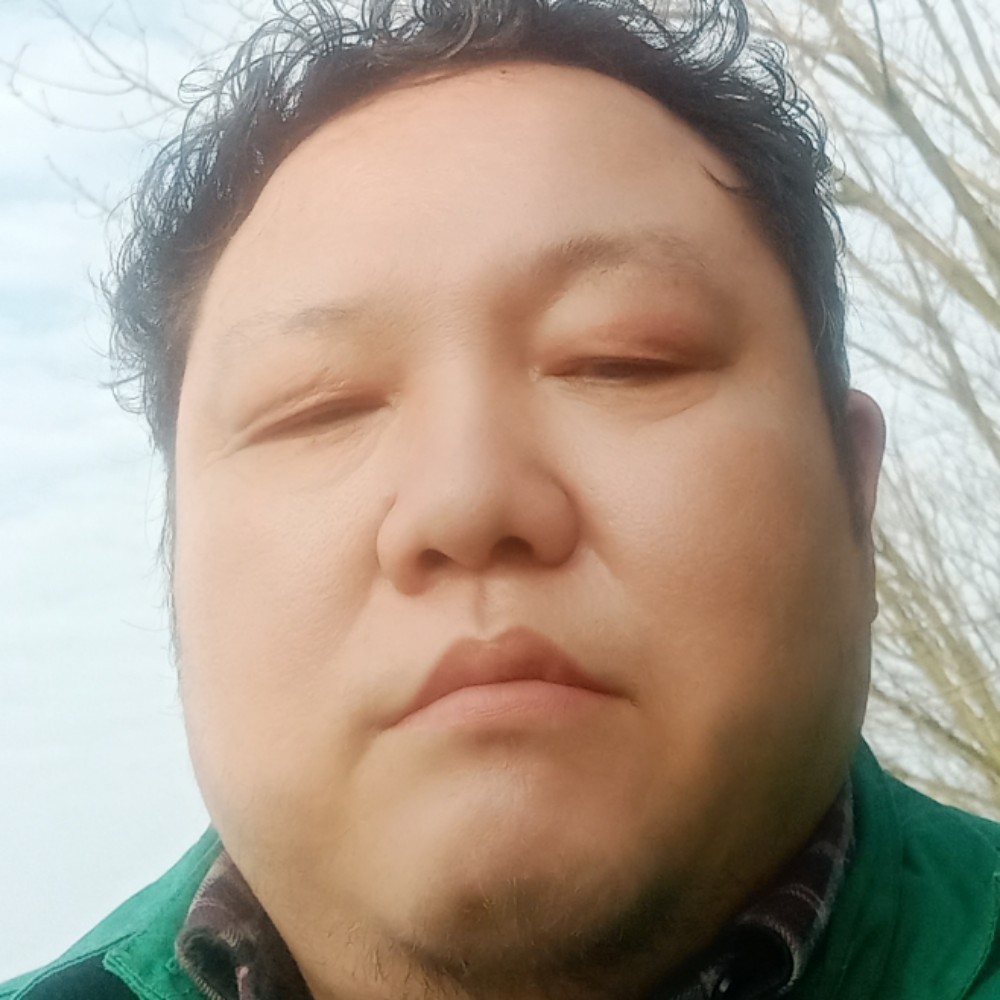 骑着蜗牛追天使的照片