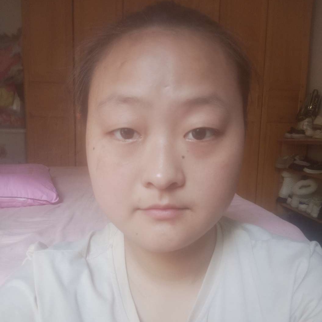 冬日漫步缥缈的照片