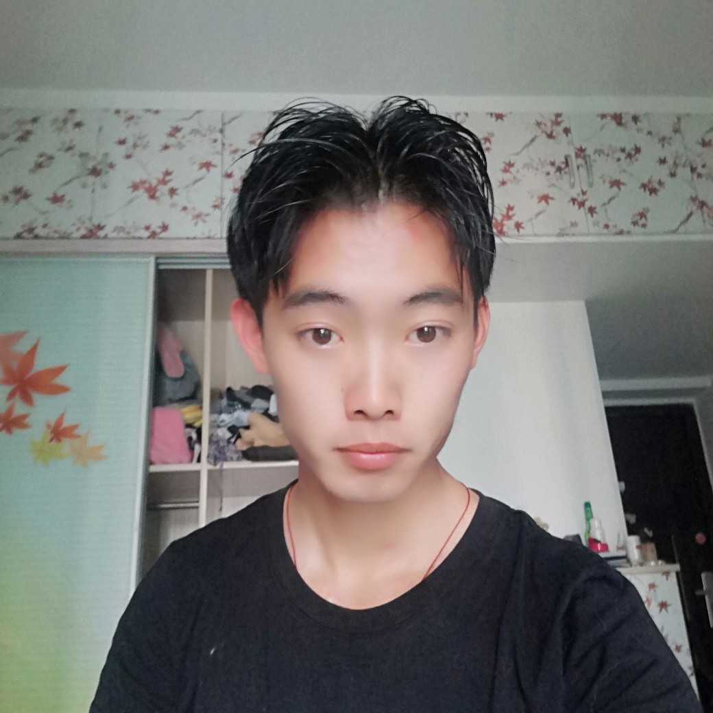 美满用爆米花的照片