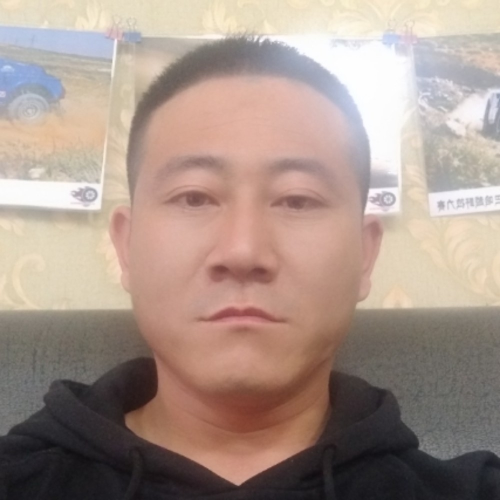 发箍笑沉默的照片