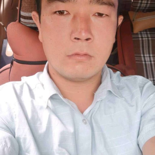 爱笑和外套的照片