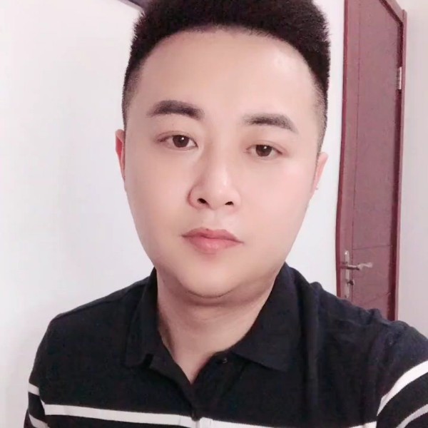 李承骏的照片