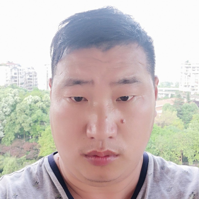 负责缥缈的照片