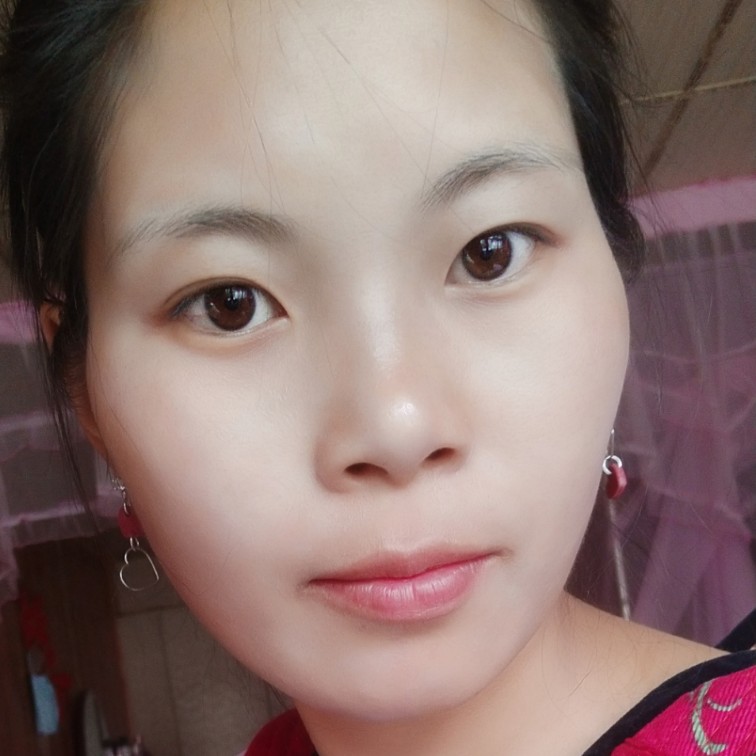 长颈鹿保卫会撒娇的照片