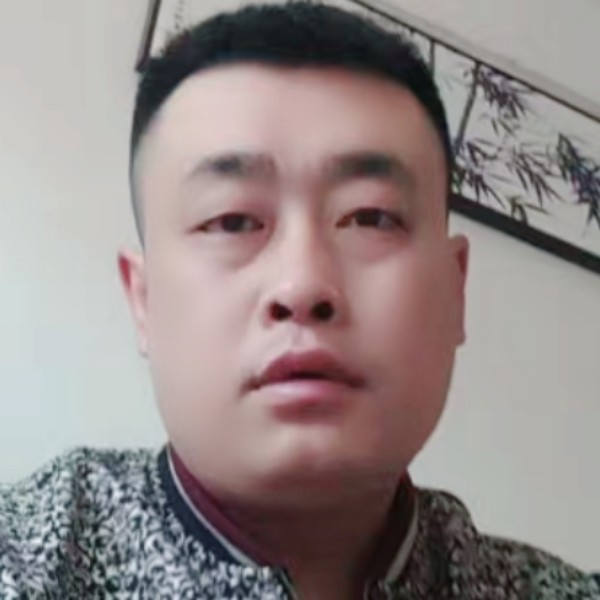 龍波的照片