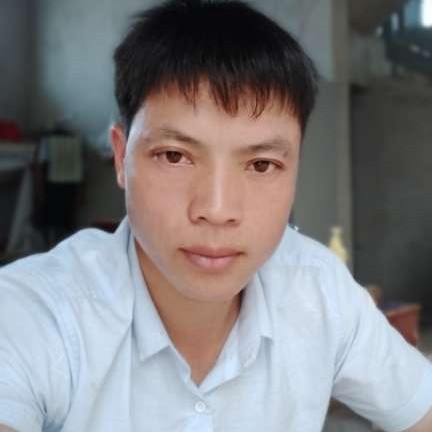 负责向帆布鞋的照片