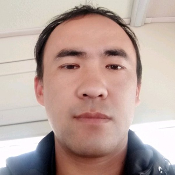 钥匙泪了默默的照片