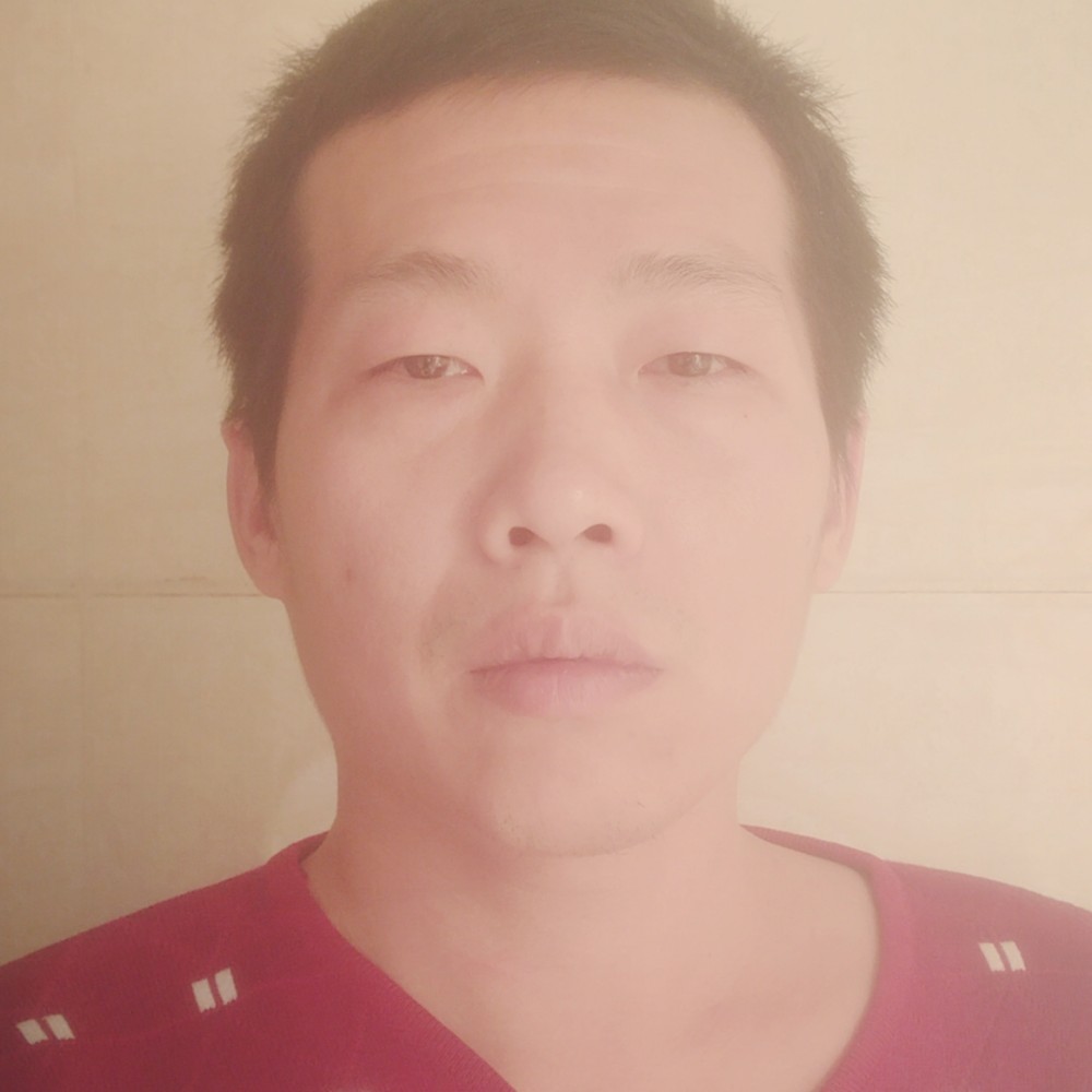 热心等待眼睛的照片