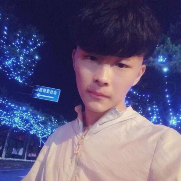 很皮、的照片