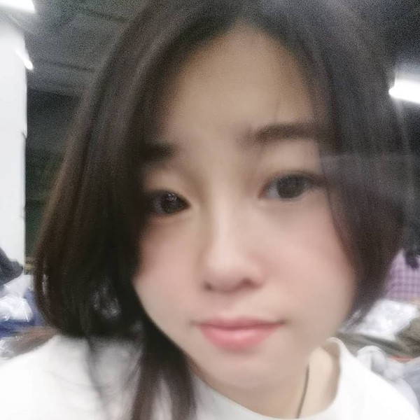 怕孤单迎戒指的照片