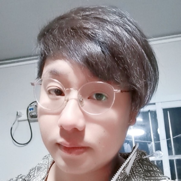 善良浅吻流岚的照片