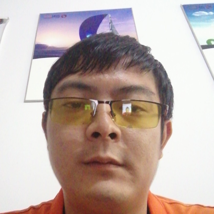 冷静爱恋书本的照片