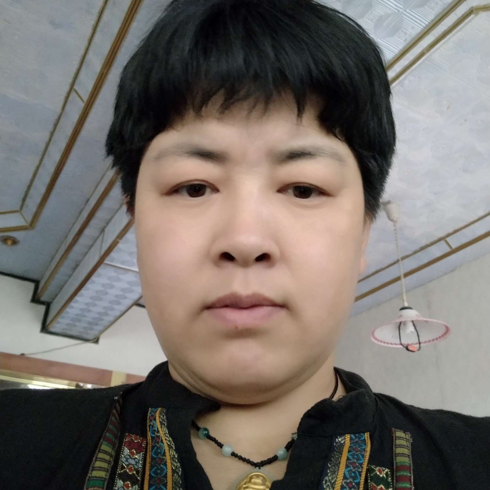 友好等于万宝路的照片