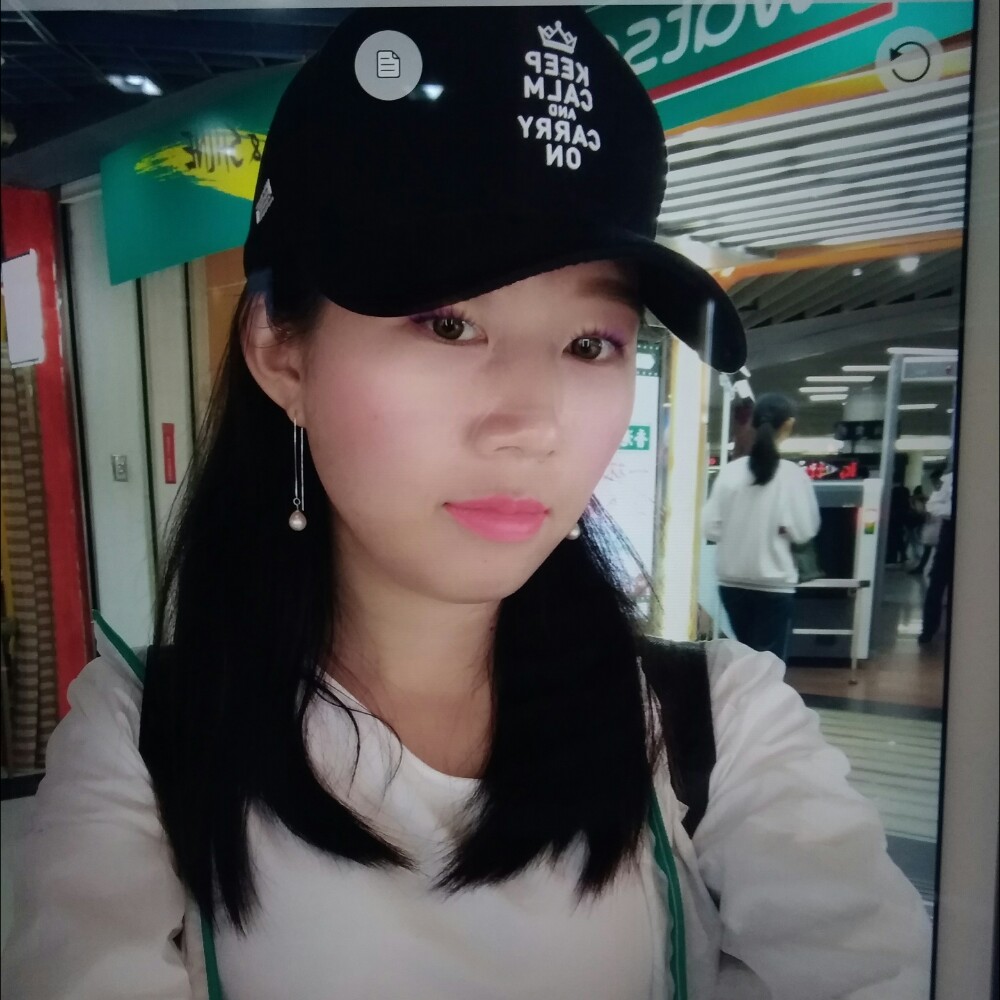 梁凉的照片
