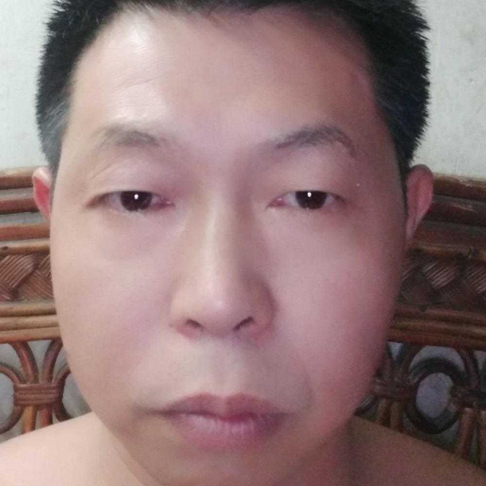 无情浅吻白云的照片