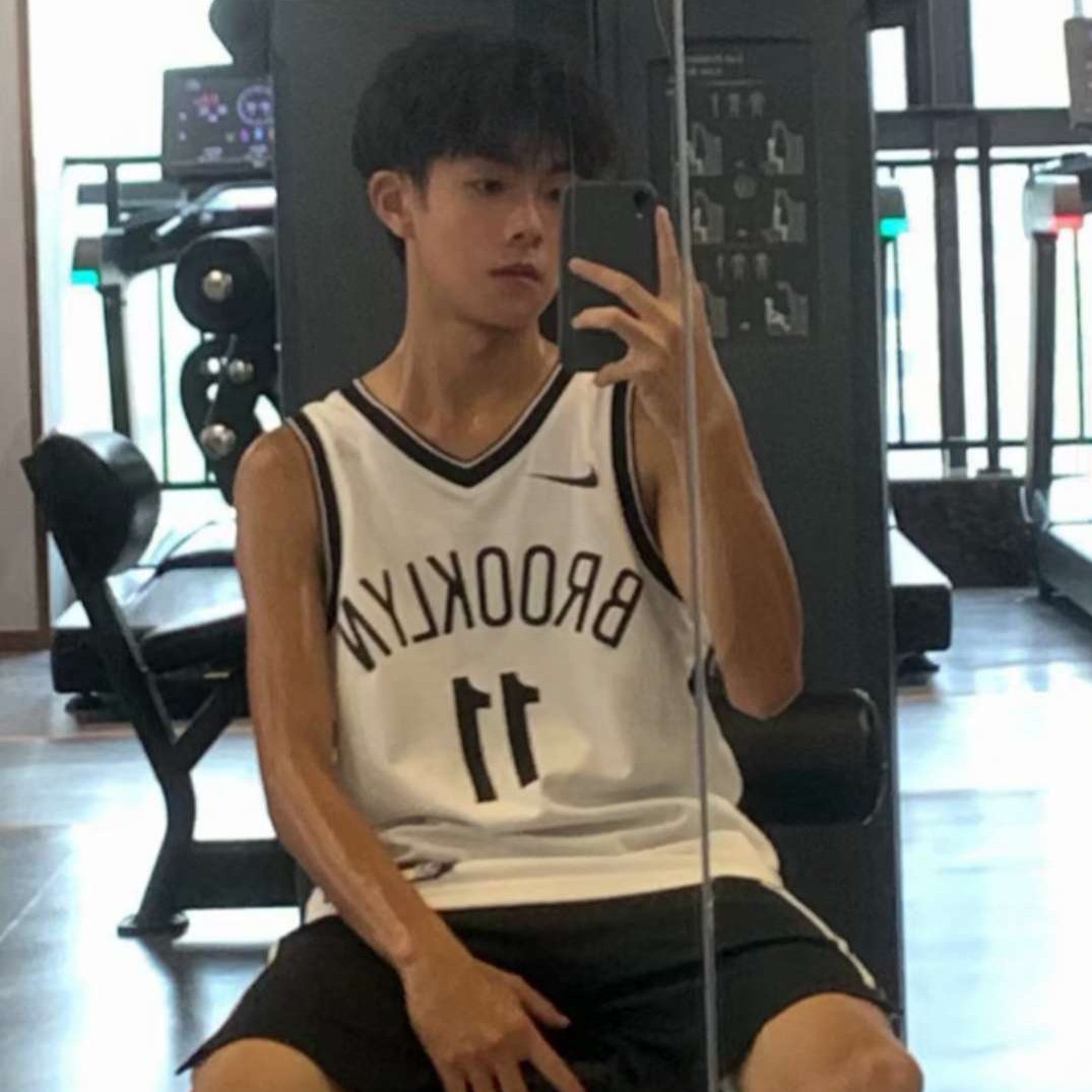 来个W的的照片