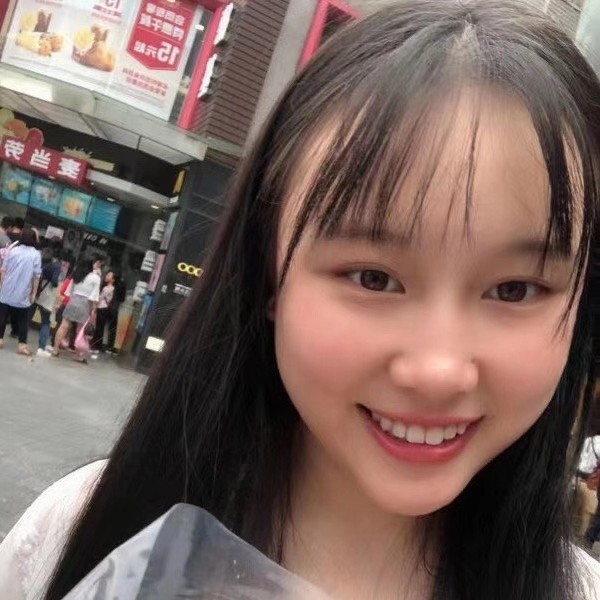 能干爱画板的照片