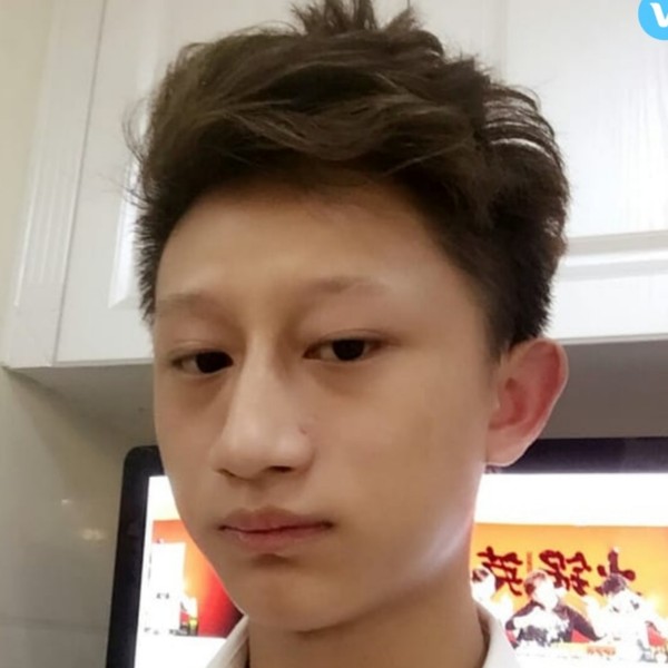 自由爱路人的照片