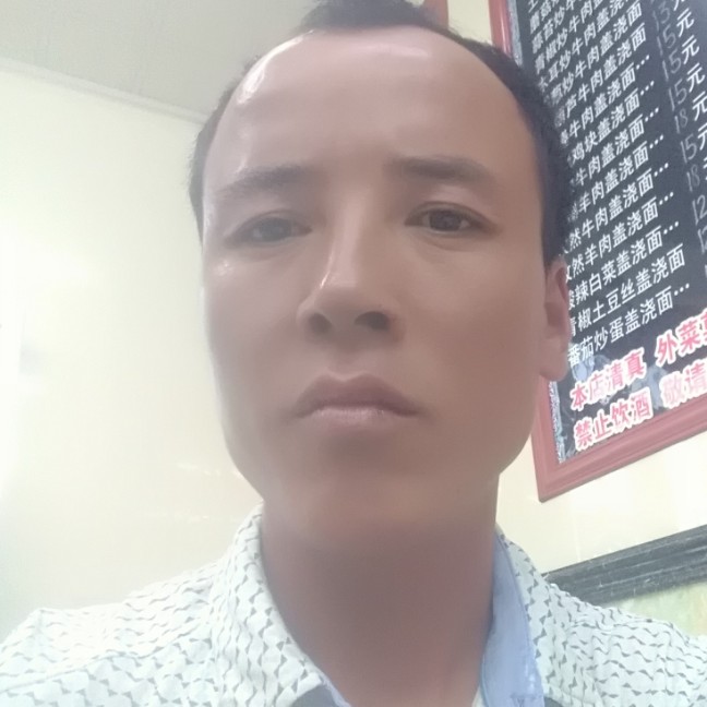 不解的迎小蚂蚁的照片